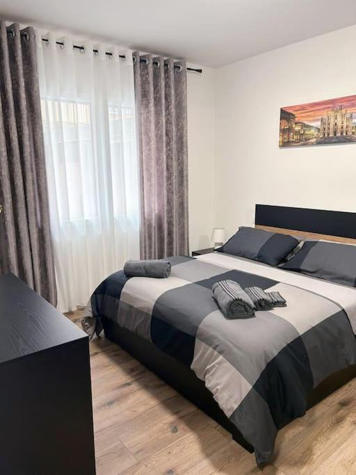 Dolcevita Apartment โกโม ภายนอก รูปภาพ