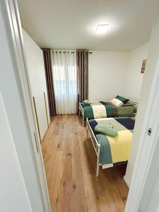 Dolcevita Apartment โกโม ภายนอก รูปภาพ