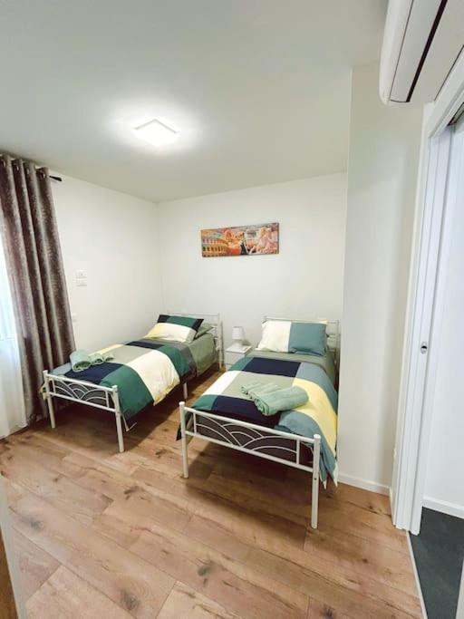 Dolcevita Apartment โกโม ภายนอก รูปภาพ