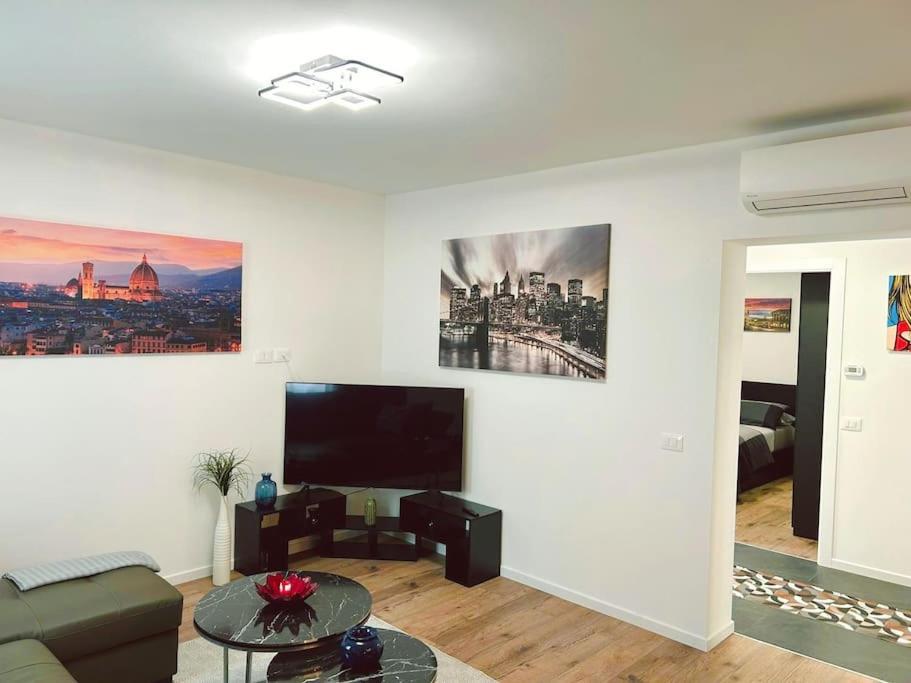 Dolcevita Apartment โกโม ภายนอก รูปภาพ