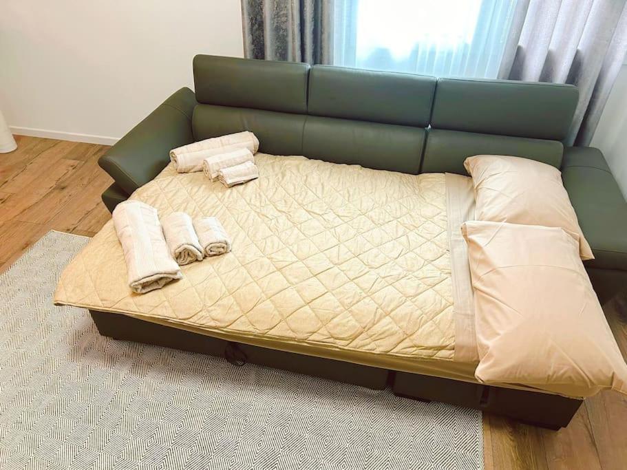 Dolcevita Apartment โกโม ภายนอก รูปภาพ