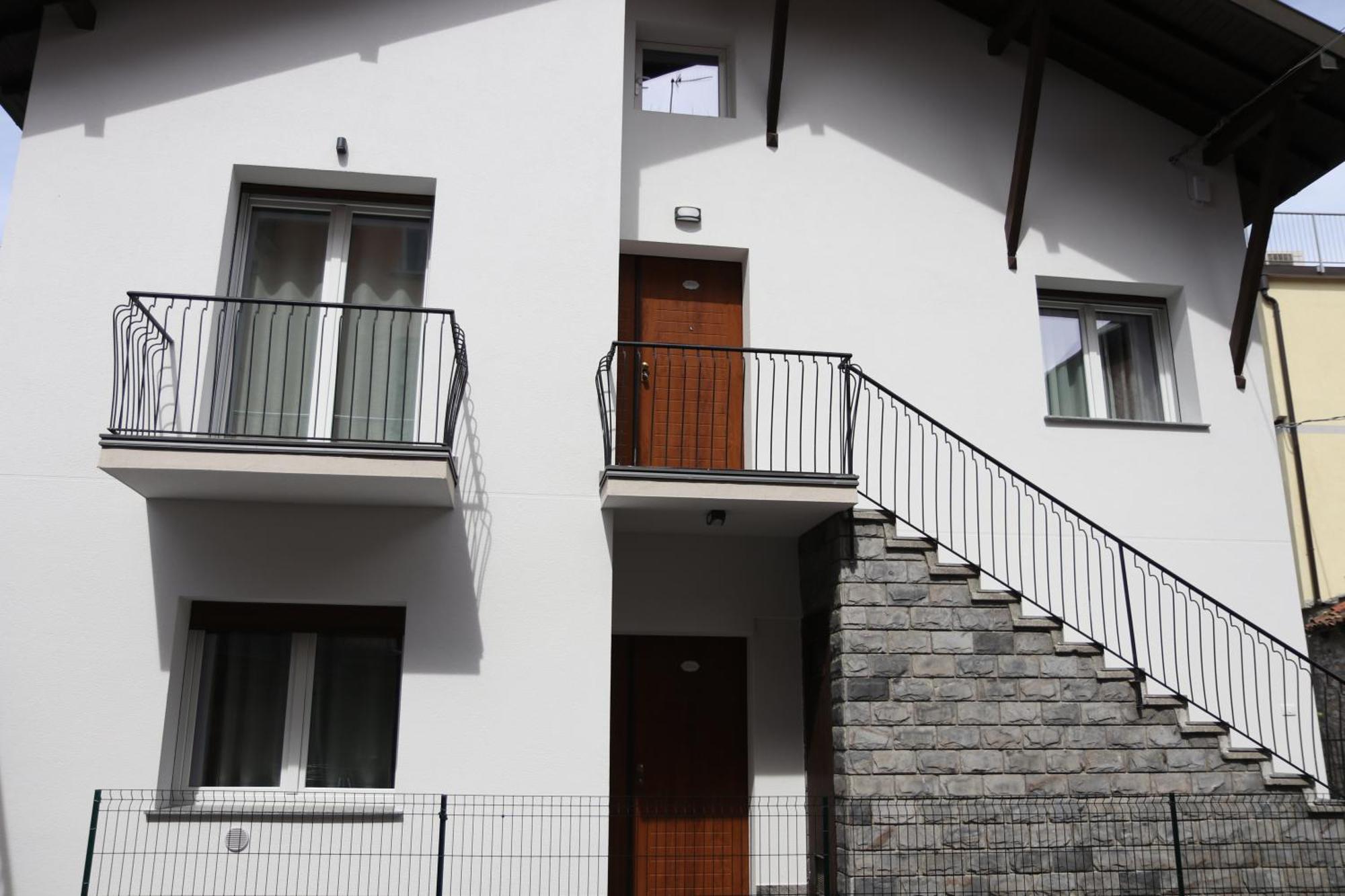 Dolcevita Apartment โกโม ภายนอก รูปภาพ