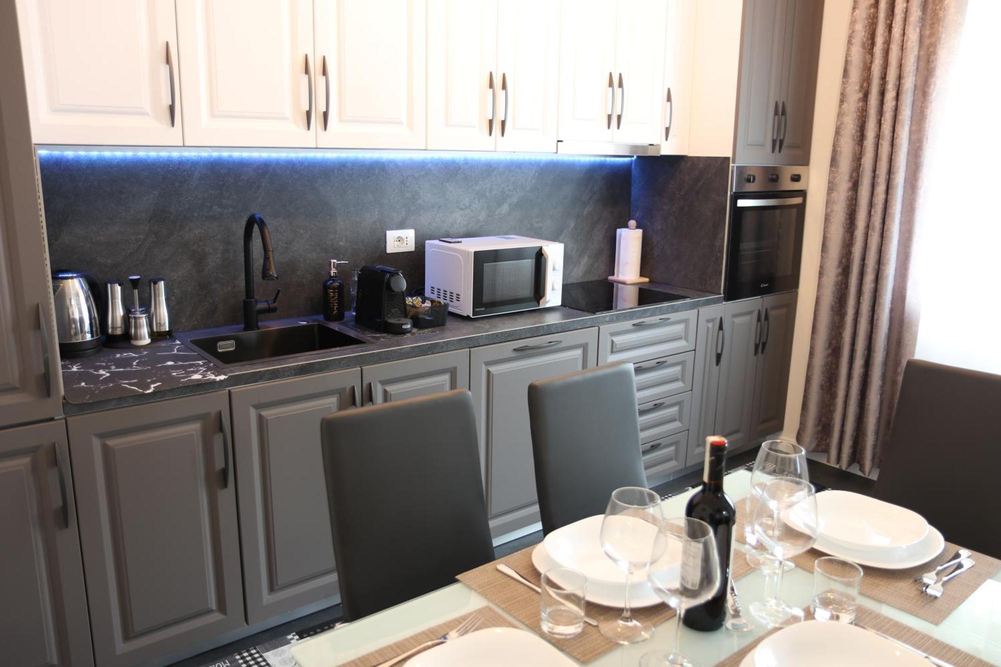 Dolcevita Apartment โกโม ภายนอก รูปภาพ