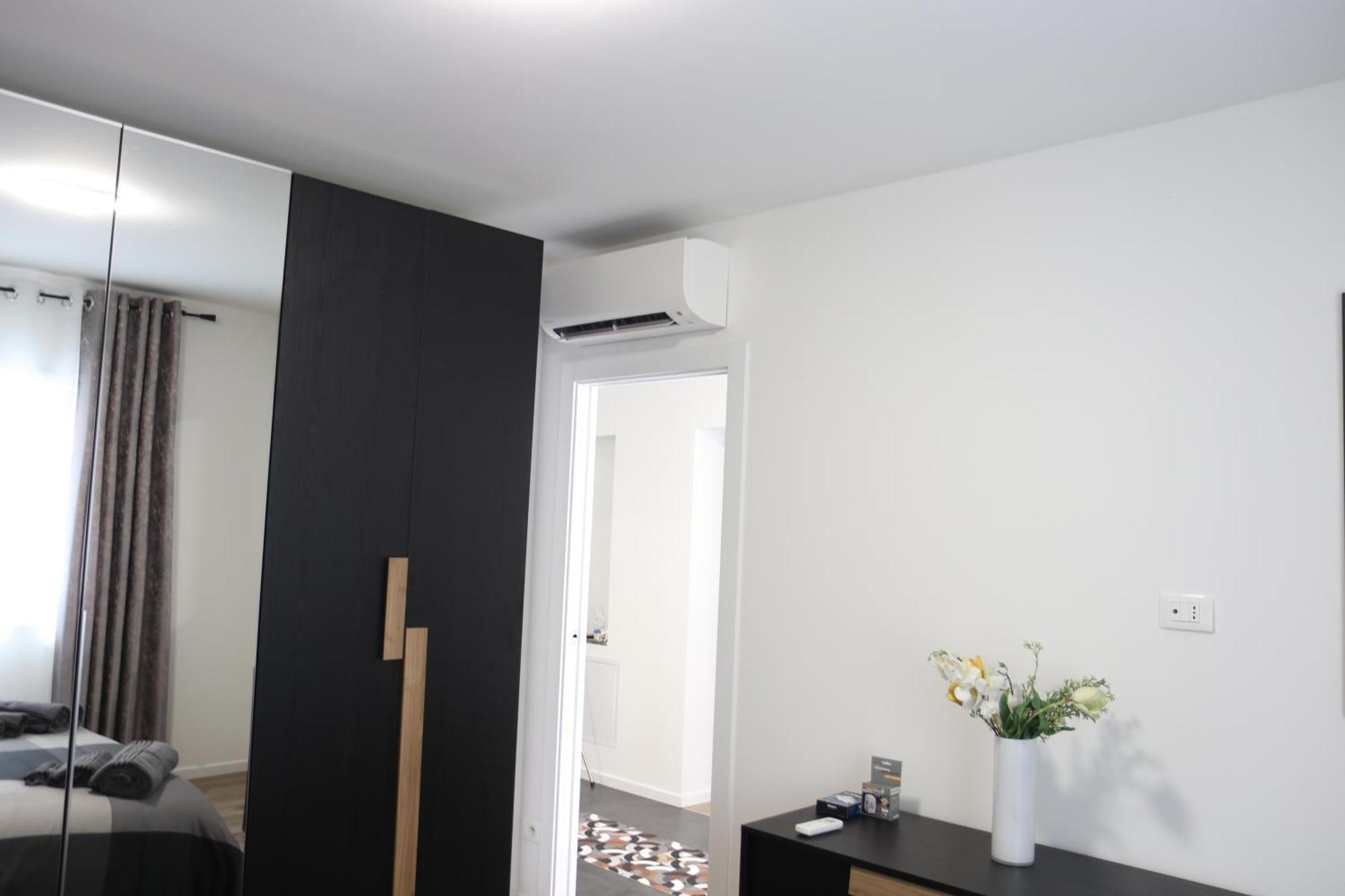 Dolcevita Apartment โกโม ภายนอก รูปภาพ