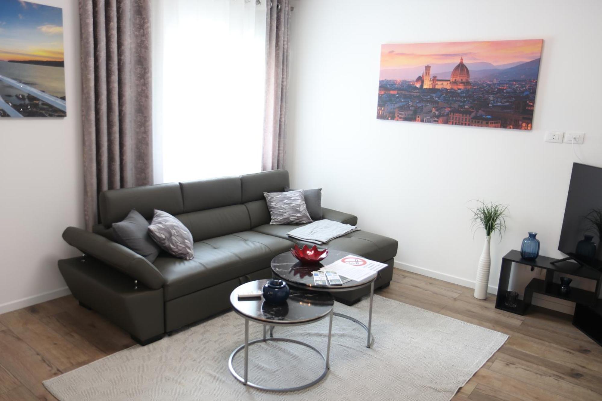 Dolcevita Apartment โกโม ภายนอก รูปภาพ